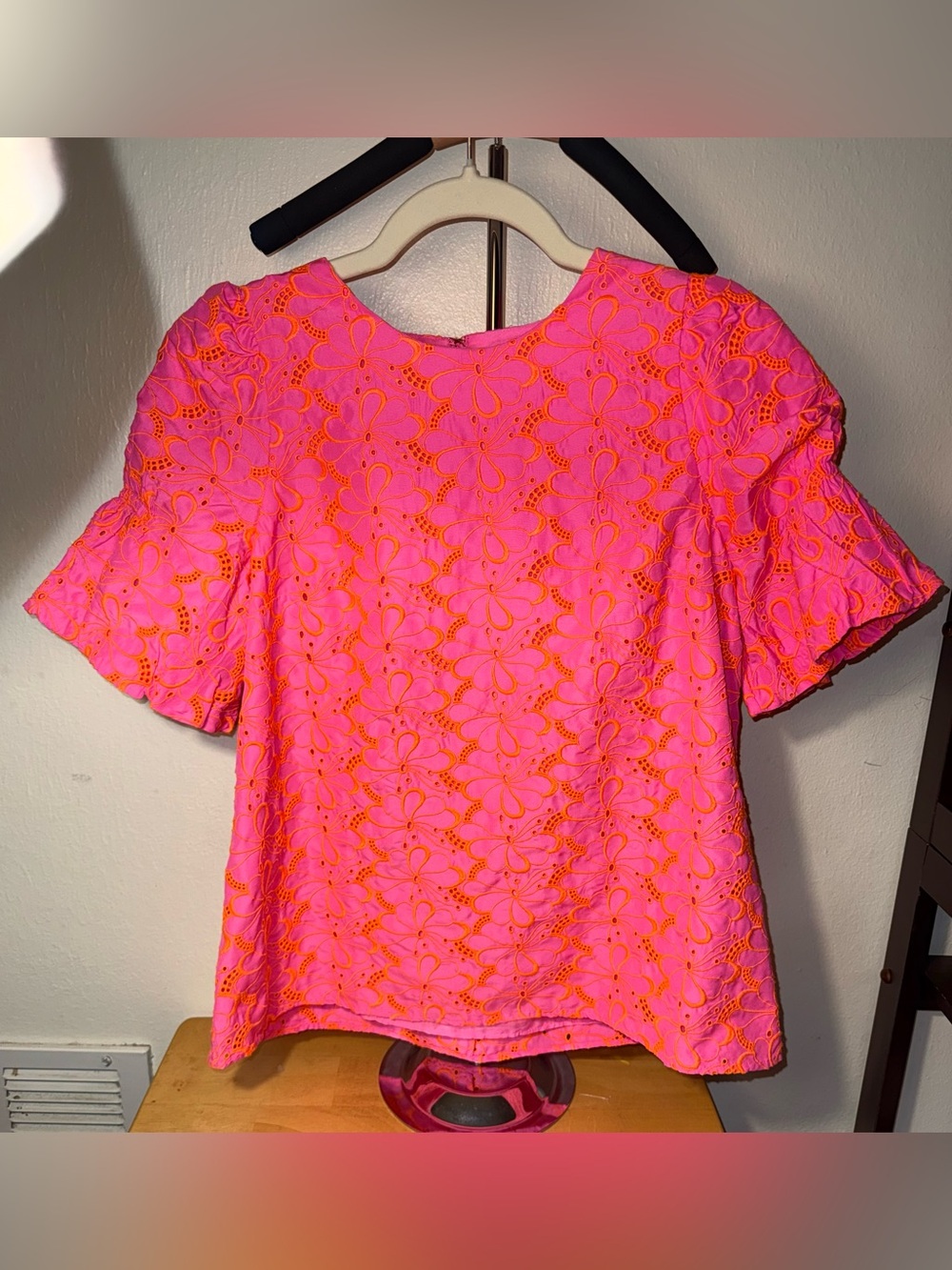 Lilly Pulitzer Lailah eyelet embroidered top in pink and orange, size M, EUC
